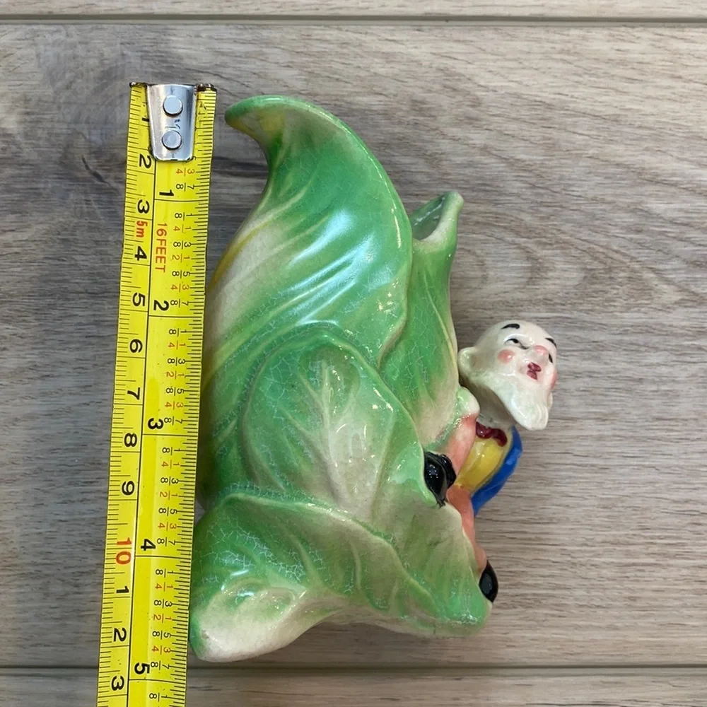 Vintage Leaf Gnome Vase‎ Planter - Picture 10 of 11